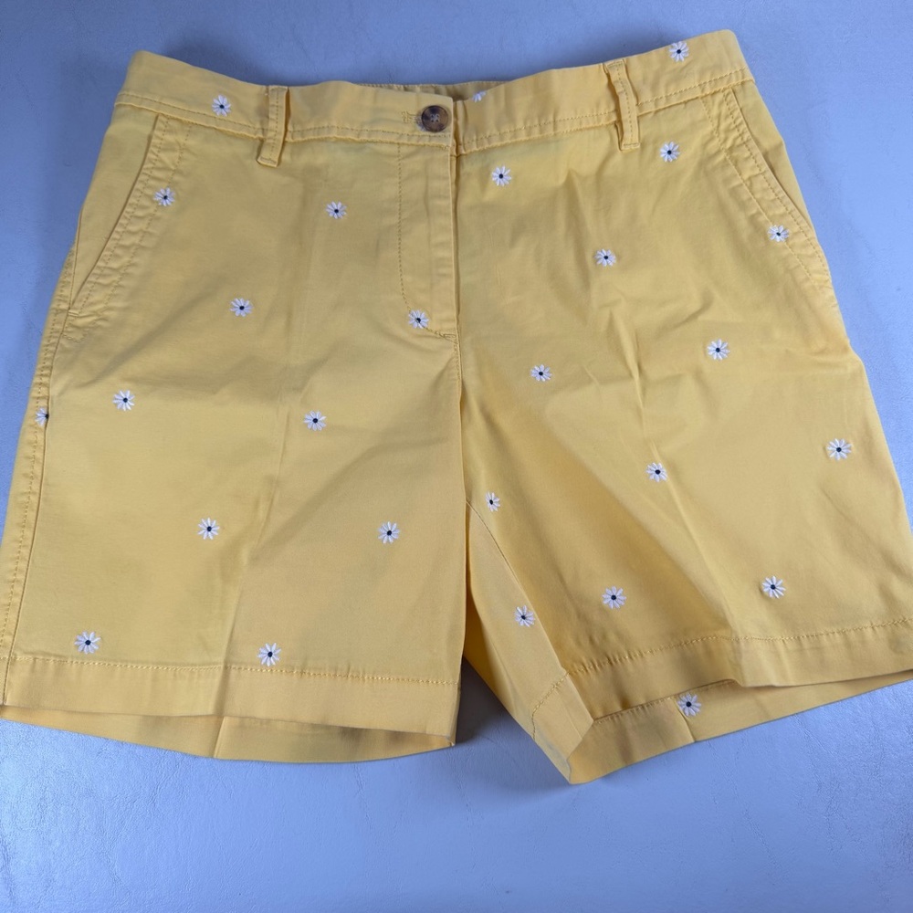 Talbots Yellow Daisy Embroidered Chino Women’s Shorts 8